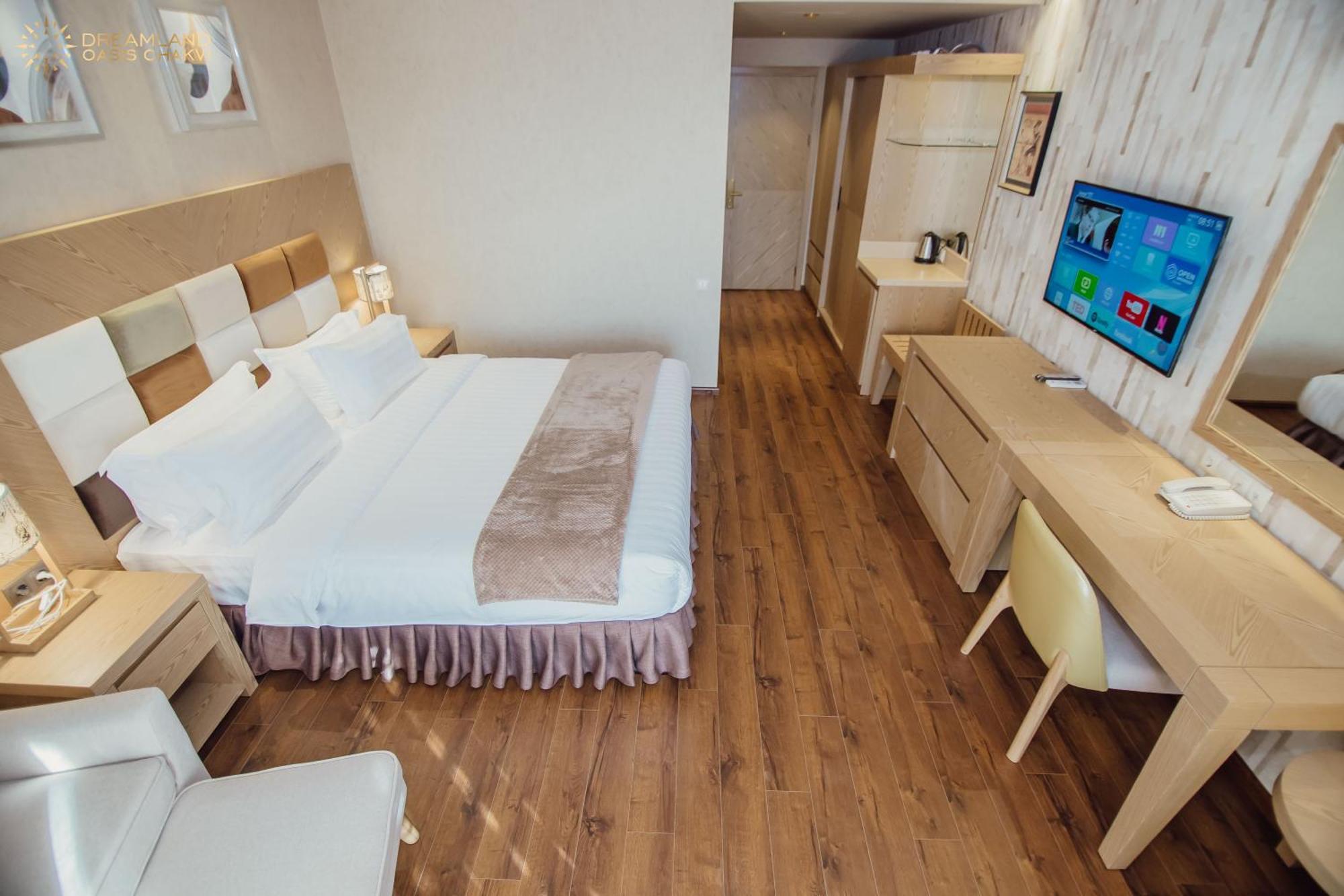 Dreamland Oasis Aparthotel Kobuleti Exterior foto